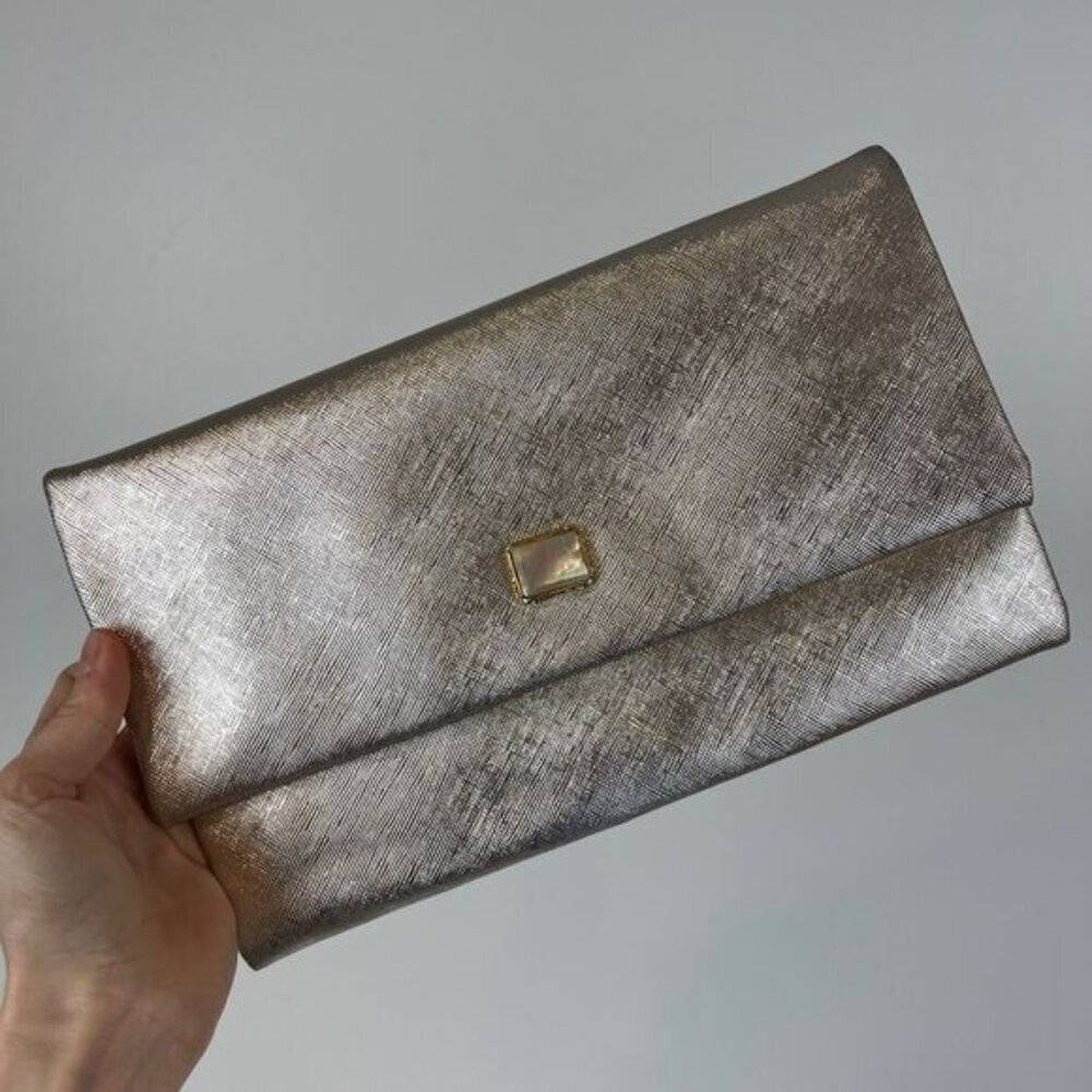 Vintage 60s 70s Shiny Silver Lewisette Clasp Clutch Wallet Coin Purse MOD Magnet